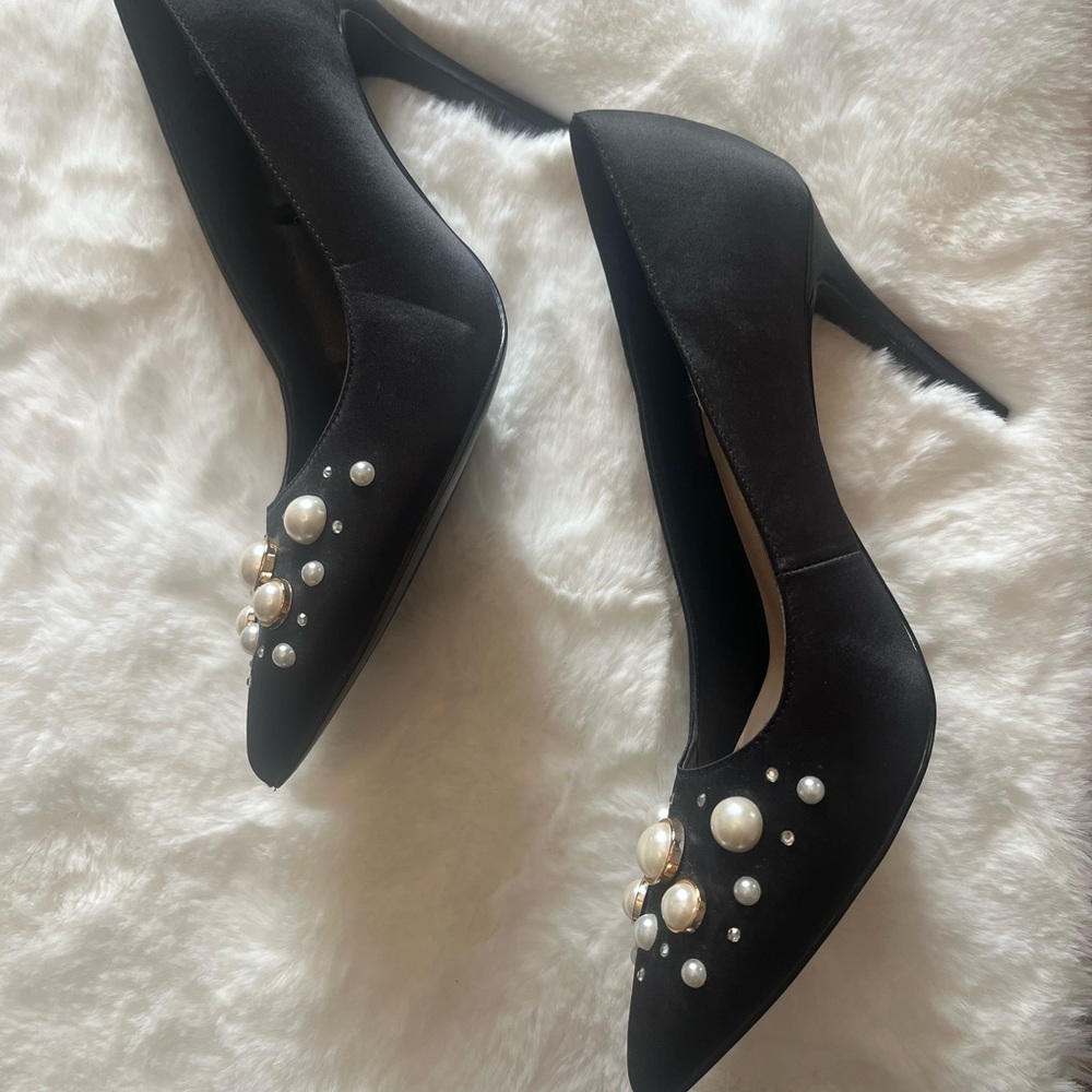 Shoes - Picture 6 of 6